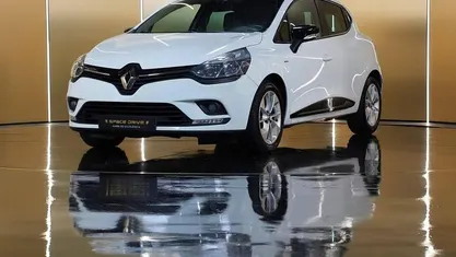 Branco Usado 2016 Renault Clio IV | € 9.500 (Preço justo)