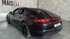 Porsche Panamera 4