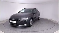 Cinzento Usado 2024 Audi A3 Sportback e-tron Sedan | € 44.490 (Preço justo)