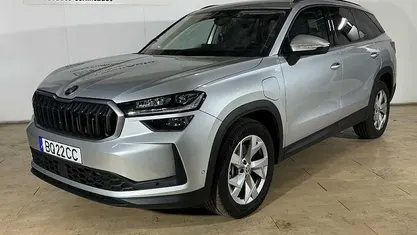Cinzento Usado 2025 Skoda Kodiaq SUV | € 39.490 (Super Preço)