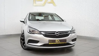 Usado 2019 Opel Astra Business Edition | € 12.480 (Preço justo)