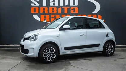 Branco Usado 2022 Renault Twingo Techno Citadino | € 10.750 (Bom preço)
