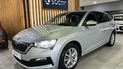 Usado Skoda Scala 95 HP (69 kW) 2023 Cinzento Citadino