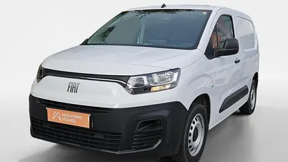 Usado 2023 Fiat Doblò Monovolume | € 17.967 (Preço justo)