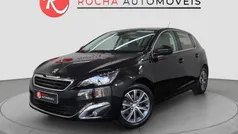 Preto Usado 2015 Peugeot 308 Allure Citadino | € 10.890 (Bom preço)