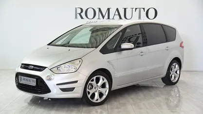 Cinzento Usado 2012 Ford S-MAX S Monovolume | € 16.900 (Preço justo)