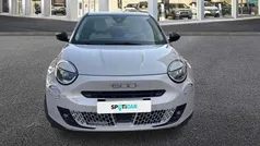Bege Usado 2024 Fiat 600 SUV | € 22.900 (Preço justo)