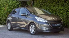Cinzento Usado 2014 Peugeot 208 Allure Citadino | € 8.900 (Preço justo)