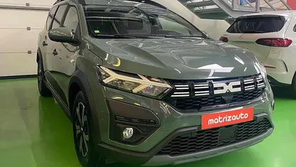 Usado 2024 Dacia Jogger Monovolume | € 21.499 (Preço justo)