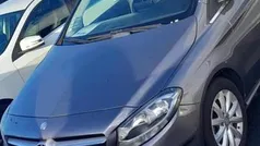 Branco Usado 2016 Mercedes A160 Citadino | € 15.900 (Preço justo)