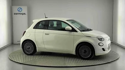 Usado Fiat 500e Icon 86 kW (118 HP) 2022 Branco Citadino
