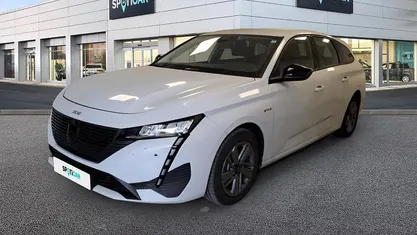 Usado Peugeot 308 SW Style 136 HP (100 kW) 2025 Branco Carrinha