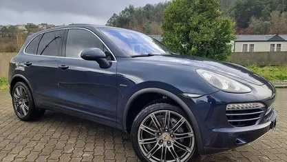 Azul Usado 2011 Porsche Cayenne SUV | € 24.500 (Preço justo)