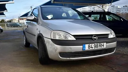 Cinzento Usado 2001 Opel Corsa | € 1.250 (Bom preço)