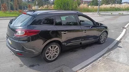 Preto Usado 2015 Renault Mégane GrandTour Carrinha | € 7.000 (Bom preço)