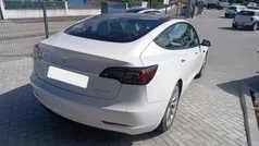 Branco (metalizado) Usado 2021 Tesla Model 3 Performance Sedan | € 29.999 (Bom preço)