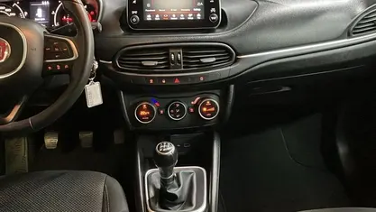Usado Fiat Tipo Lounge 95 HP (69 kW) 2020 Cinza Sedan