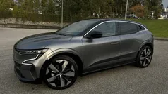 Cinza Usado 2023 Renault Mégane Iconic SUV | € 34.700 (Preço justo)