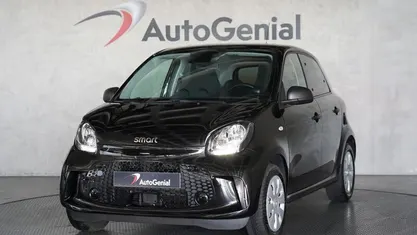 Branco Usado 2022 Smart ForFour Electric Drive Passion | € 14.990 (Preço justo)