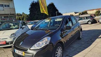 Preto Usado 2011 Renault Clio II | € 4.999 (Preço justo)