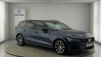 Usado Volvo V60 Plus 253 HP (186 kW) 2025 Carrinha