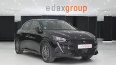 Preto Usado 2021 Peugeot e-208 Allure Citadino | € 17.990 (Preço justo)