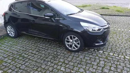 Preto Usado 2019 Renault Clio GrandTour Carrinha | € 12.500 (Preço justo)
