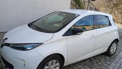 Branco Usado 2016 Renault Zoe Citadino | € 6.500 (Bom preço)