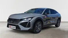 Cinza Usado 2024 Peugeot 408 Allure Sedan | € 28.490 (Preço justo)