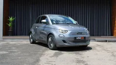 Cinzento Usado 2021 Fiat 500e Icon Citadino | € 18.250 (Preço justo)