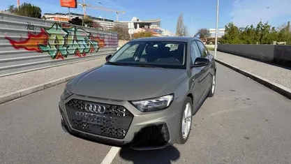 Cinzento Usado 2019 Audi A1 Premium Citadino | € 21.250 (Preço justo)