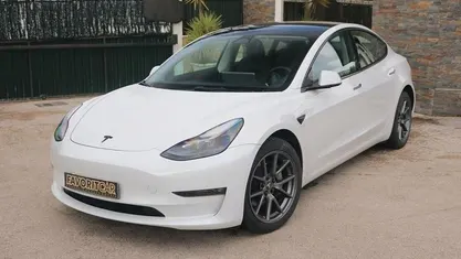 Usado 2022 Tesla Model 3 Sedan | € 32.000 (Preço justo)
