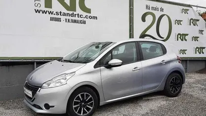Usado 2013 Peugeot 208 Active Citadino | € 9.600 (Preço justo)