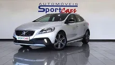 Usado 2015 Volvo V40 Summum Carrinha | € 13.950 (Preço justo)