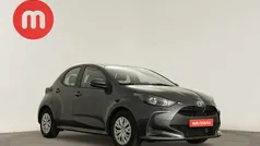 Cinzento Usado 2024 Toyota Yaris | € 18.999 (Preço justo)