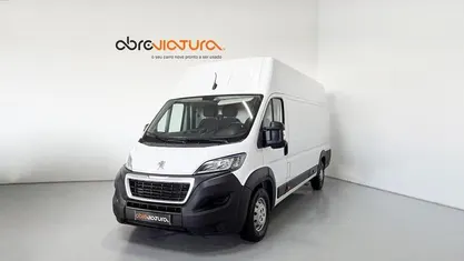 Usado Peugeot Boxer 165 HP (121 kW) 2022 Branco Van