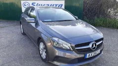 Cinzento Usado 2017 Mercedes A180 Style | € 19.900 (Preço justo)