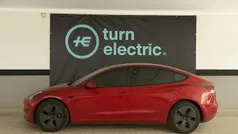 Usado 2022 Tesla Model 3 Standard Range Plus Sedan | € 28.500 (Preço justo)