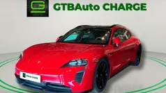 Vermelho Usado 2022 Porsche Taycan Sedan | € 84.999 (Preço justo)