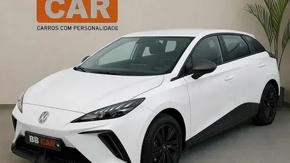 Branco Usado 2023 MG MG4 EV Citadino | € 17.900 (Bom preço)