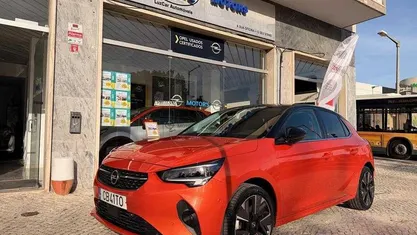 Usado Opel Corsa-e 100 kW (136 HP) 2020 Outra Citadino