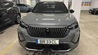 Usado 2025 Peugeot e-2008 GT SUV | € 30.990 (Preço justo)