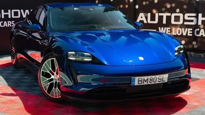 Usado 2020 Porsche Taycan Sedan | € 68.900 (Preço justo)