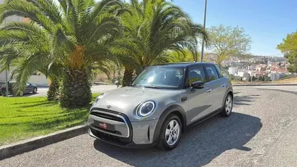 Cinza Usado 2022 Mini Cooper Essential Citadino | € 24.950 (Super Preço)