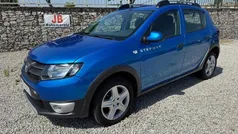 Azul Usado 2015 Dacia Sandero Stepway Citadino | € 10.650 (Preço justo)