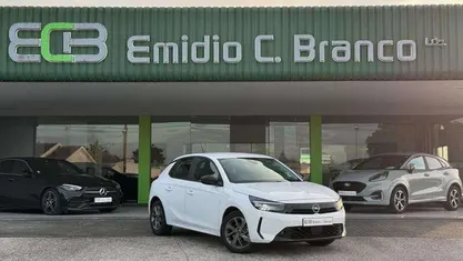 Usado Opel Corsa 100 HP (73 kW) 2024 Branco Citadino