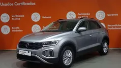 Cinzento claro Usado 2024 VW T-Roc SUV | € 23.690 (Preço justo)