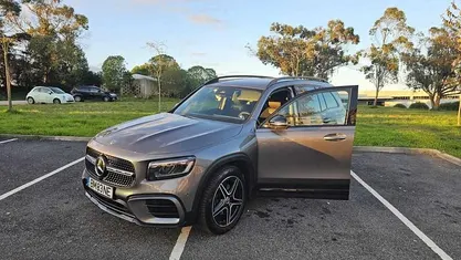 Cinzento Usado 2024 Mercedes 200 Citadino | € 49.500 (Super Preço)