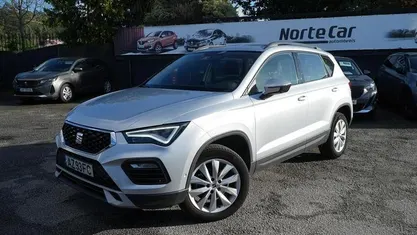 Cinza Usado 2023 Seat Ateca Style SUV | € 18.450 (Bom preço)