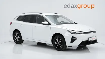 Branco Usado 2023 MG MG5 EV Luxury Carrinha | € 23.490 (Preço justo)